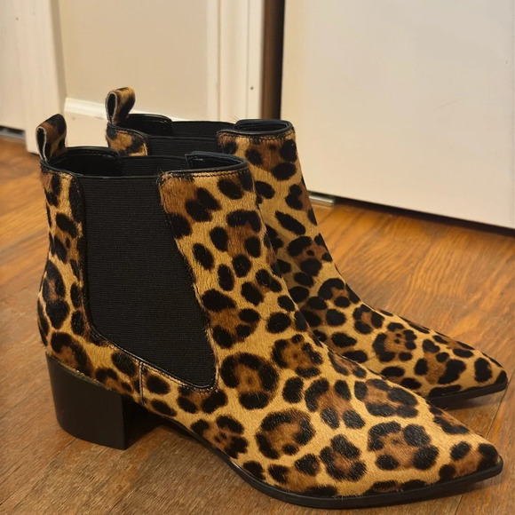 Nine West Shoes - Nine West Leopard Pony Hair Chelsea Boots Pointed Toe Women’s Size 10